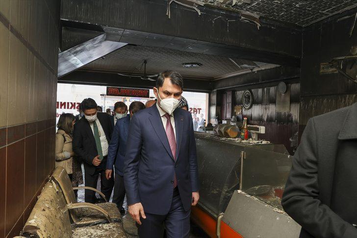 Çevre ve Şehircilik Bakanı Kurum, Kızılcahamam'da iş yerlerinin yandığı alanda incelemede bulundu: G1