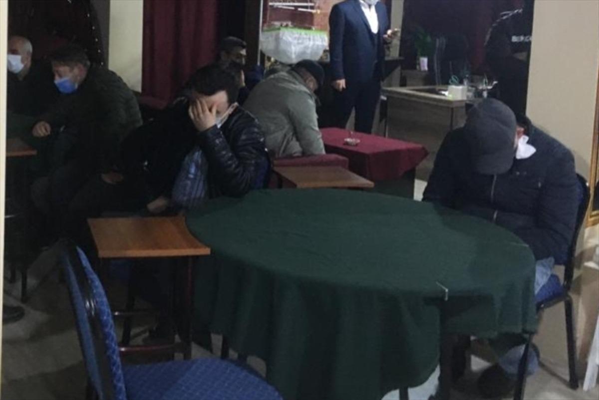 Kırklareli'nde 2 işletmede kumar oynayan 46 kişiye 144 bin 900 lira ceza verildi