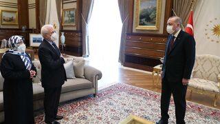 Erdoğan, şehit savcı Kiraz'ın anne ve babasını kabul etti