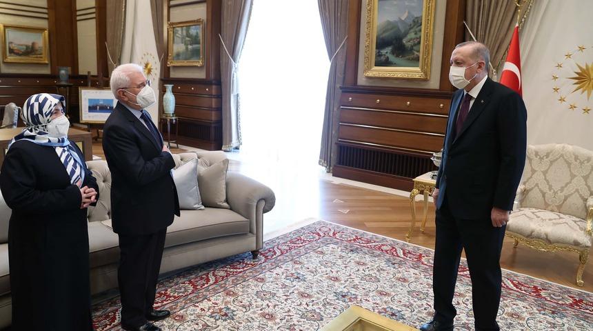 Erdoğan, şehit savcı Kiraz'ın anne ve babasını kabul etti