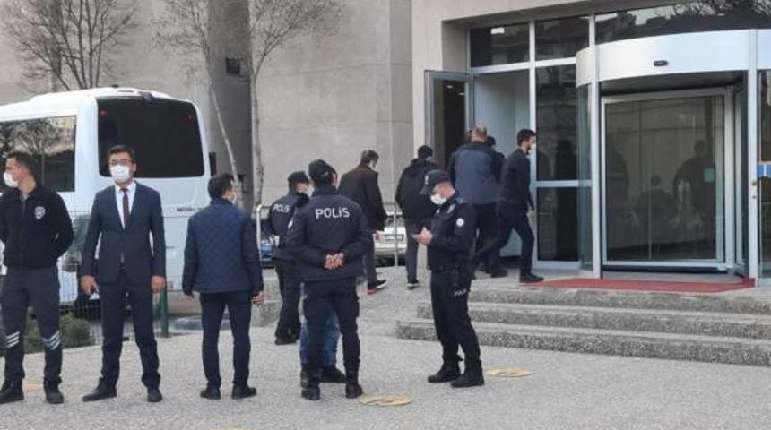 'Montr&ouml; bildirisi' soruşturması: 10 emekli amiralin g&ouml;zaltı s&uuml;resi 4 g&uuml;n uzatıldı