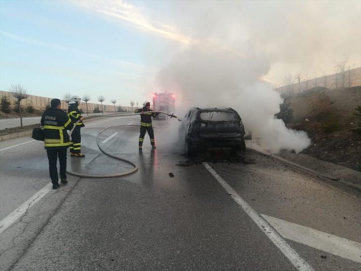 Sivas'ta hareket halindeki cipte çıkan yangın söndürüldü G3