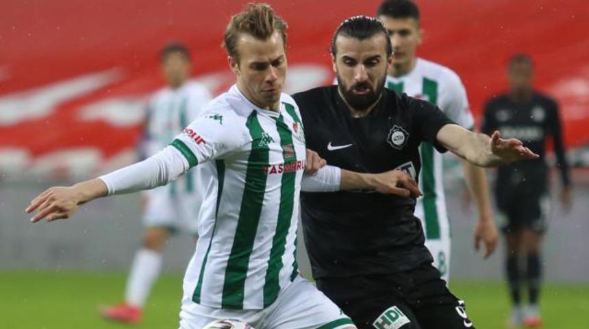 Bursaspor'da İsmail Çokçalış’ın çapraz bağları koptu