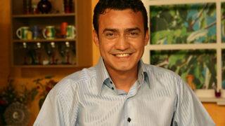 Sinan Yılmaz kimdir, nereli, kaç yaşında ve şarkıları neler? İşte türkücü Sinan Yılmaz biyografisi...