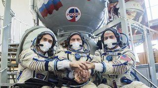 NASA astronotu ile Rus kozmonotların ISS’e yolculuğu başladı