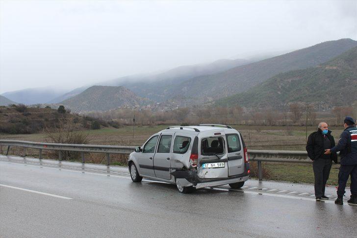 Kastamonu'da 7 aracın karıştığı trafik kazasında 1 kişi yaralandı G1