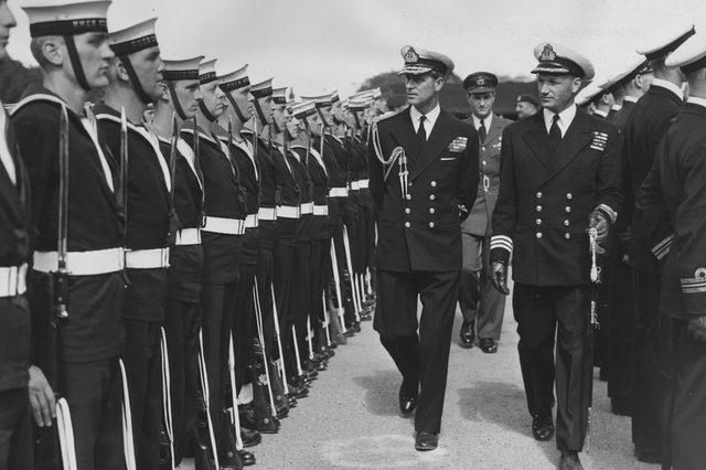 Philip'in donanmada başarılı bir kariyeri vardı, 1953.