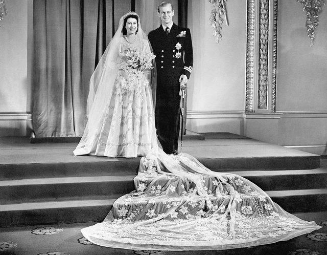 Prenses Elizabet ve Prens Philip'in düğünlerinden bir kare.