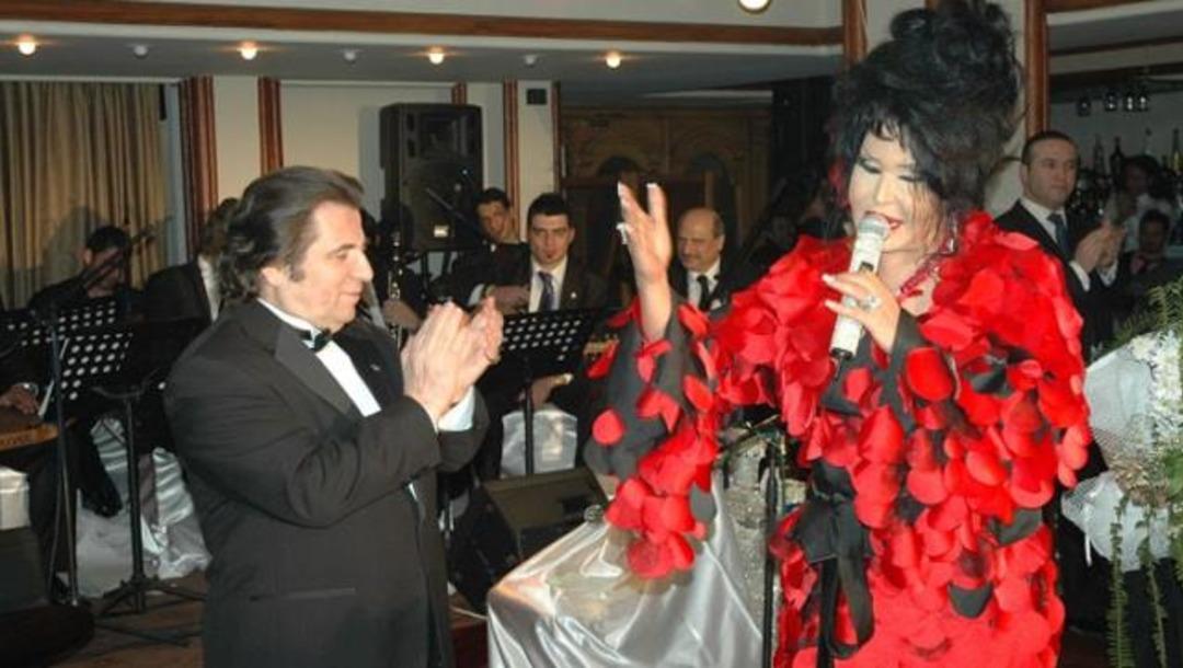 Usta sanat&ccedil;ı koronaya yenik d&uuml;şt&uuml;! B&uuml;lent Ersoy'un paylaşımı herkesi duygulandırdı