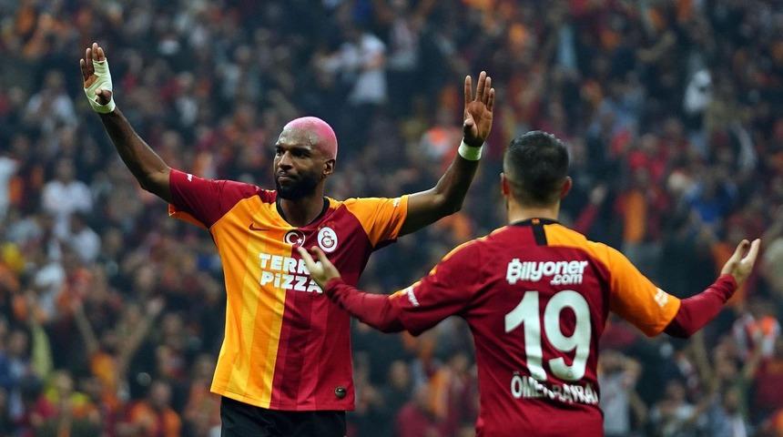 Ryan Babel, şarkısına klip çekti ve yayınladı!