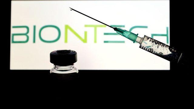 Pfizer-BioNTech, ABD'de 12-15 yaş aralığına aşı için acil kullanım başvurusu yaptı