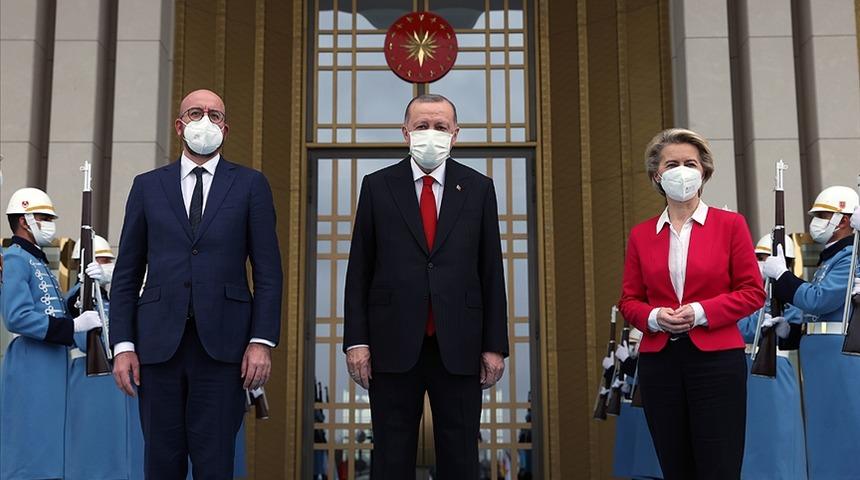 Der Spiegel: AB başkanlarının ziyaretindeki protokol olayının kaynağı Michel ve Leyen arasındaki anlaşmazlık