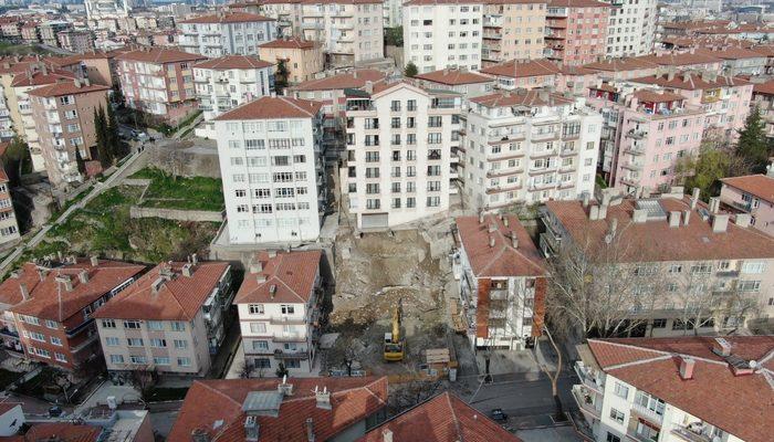 Ankara'da inşaat kazısında temeli kayan apartmanda yıkım başladı