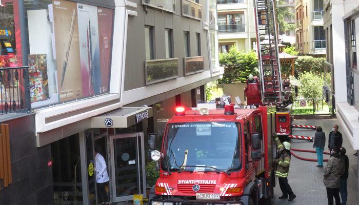 Kadıköy'de korkutan yangın: 1'i ağır 3 yaralı