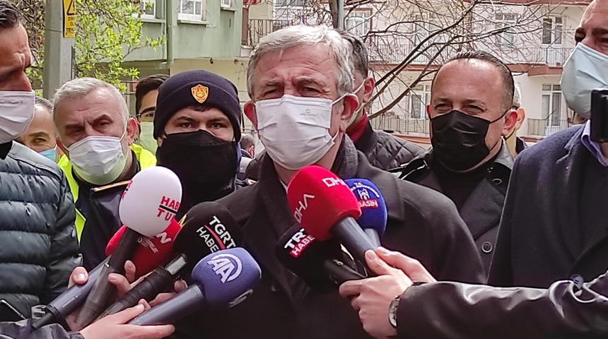 Mansur Yavaş'tan istinat duvarı yıkılan binayla ilgili a&ccedil;ıklama
