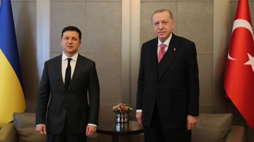 Ukrayna-Rusya hattında gerilim s&uuml;rerken Ukrayna Devlet Başkanı Zelensky T&uuml;rkiye'de