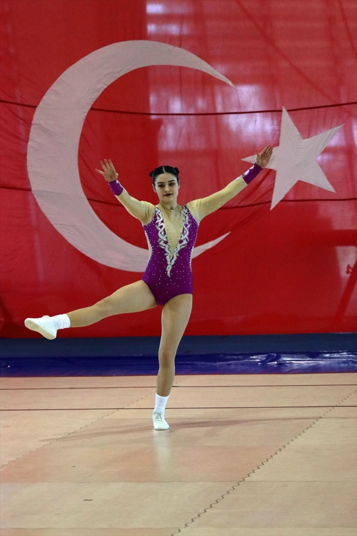 Aerobik Cimnastik T&uuml;rkiye Şampiyonası, Manisa'da sona erdi