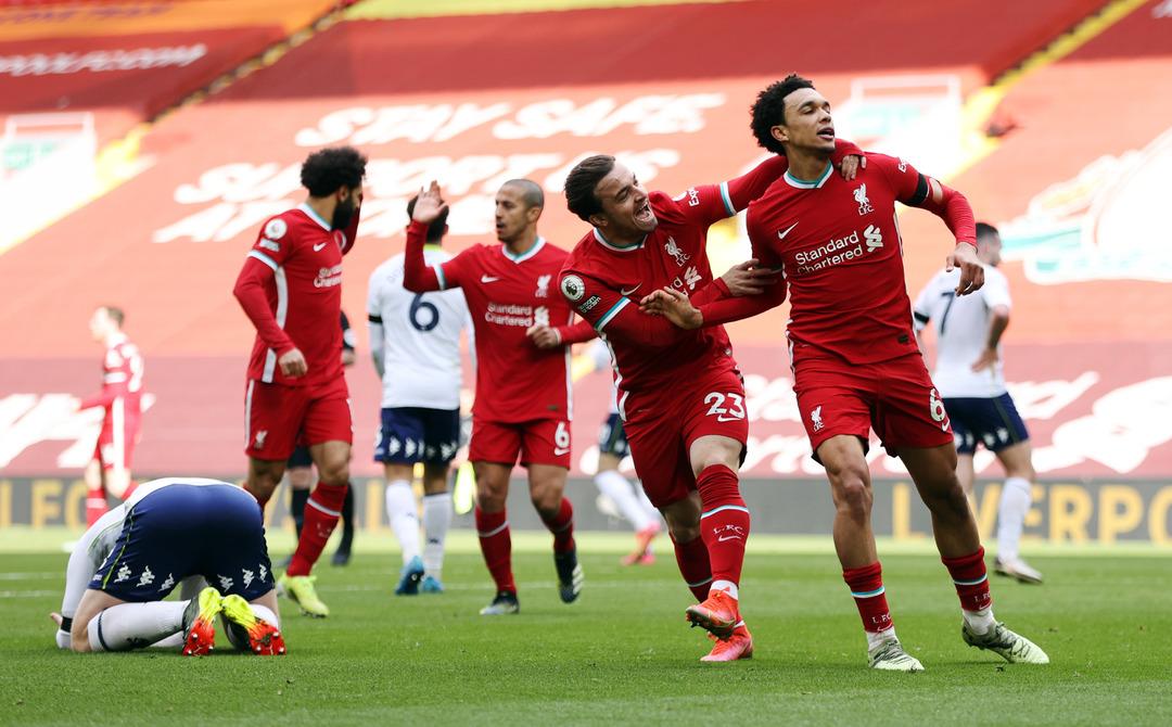Liverpool uzatmalarda güldü
