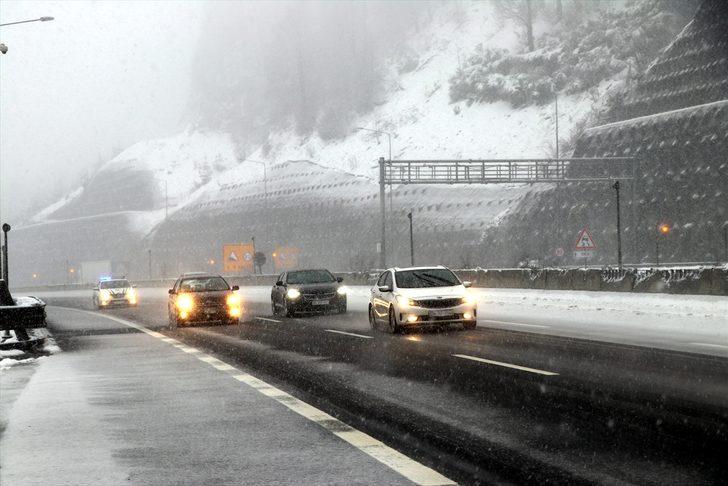Bolu Dağı'nda kar kalınlığı 20 santimetreye ulaştı G1