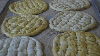 Koronavirüsle savaşan pidenin sırrı defne yaprağı yağı!