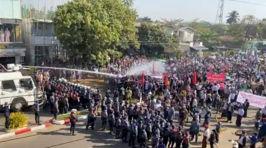 Myanmar'daki darbe karşıtı g&ouml;sterilerde 'en az 80 kişi hayatını kaybetti'