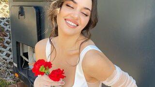 Hande Erçel'in şort-hırka kombinin fiyatı olay oldu