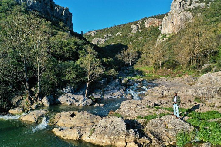 Ballıkayalar'ın "kuş dedektifi" 10 yıldır yaban hayatının izini sürüyor G2