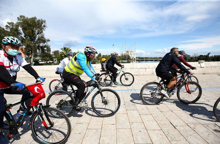 Adana'da Türk Polis Teşkilatının kuruluşunun 176. yıl dönümü nedeniyle bisiklet turu düzenlendi G3