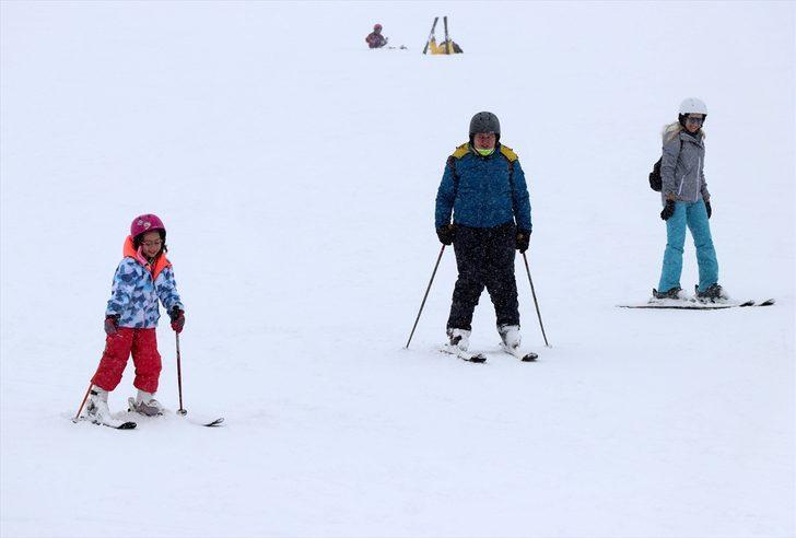 Erciyes'te kar kalınlığı 110 santimetre ölçüldü G4