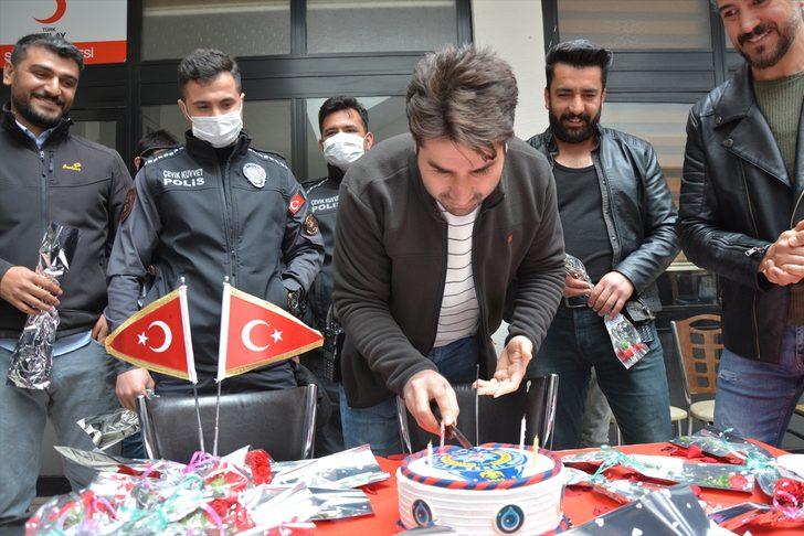 Şanlıurfa'da kavga ihbarına gelen polislere sürpriz kutlama yapıldı G2