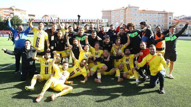 Eyüpspor, TFF 1. Lig'e yükselmeyi garantiledi