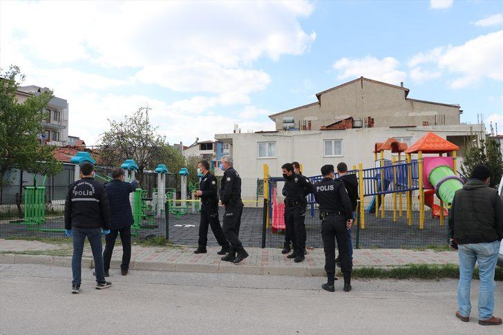 Denizli'de parkta rastgele ateş açan saldırganın önüne çocuklar zarar görmesin diye geçen vatandaş yaralandı G3