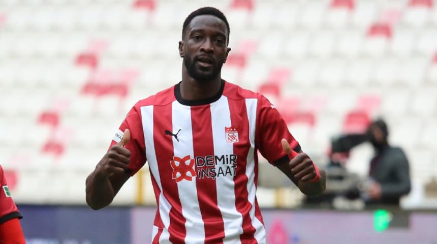 Yatabare 10. kez ağları sarstı