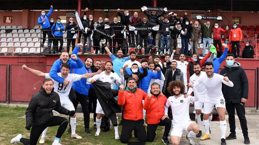 2. Lig Beyaz Grup'ta lider Manisa FK, bitime 4 hafta kala şampiyon oldu ve TFF 1. Lig'e yükseldi