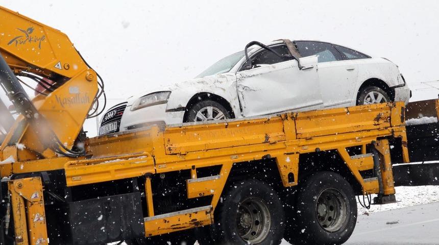 Yargıtay Cumhuriyet Savcısı Doğan Kaya kazada yaralandı, kayınvalidesi hayatını kaybetti