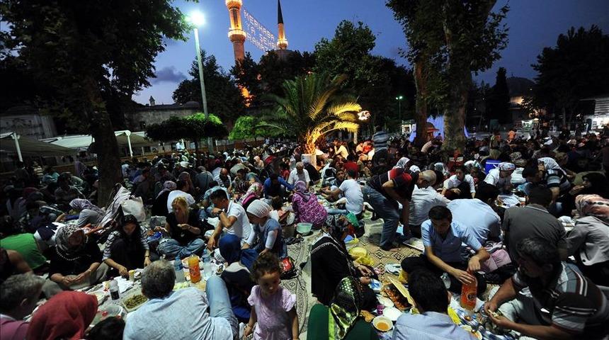 Malatya ve Manisa iftar saatleri | Malatya ve Manisa'daki sahur kaçta? Akşam ezanı kaçta okunuyor?