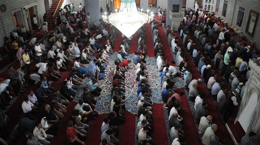 Hacet namazı nasıl kılınır, kaç rekat? Hacet (dilek) namazına nasıl niyet edilir? İşte kılınışı