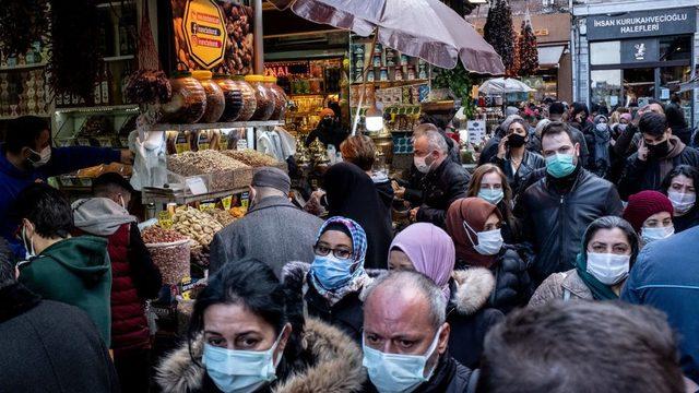 Ramazan ayında alışverişlerde kalabalıkların oluşmasından korkuluyor.