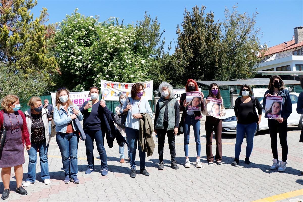 Muğla'da gen&ccedil; kızın kanalda &ouml;l&uuml; bulunmasıyla ilgili yeniden yargılanan 2 sanığa hapis cezası