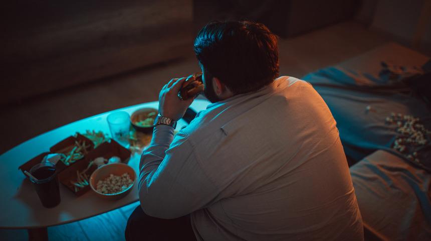 Hızlı yemek yemek de kilo aldırıyor!