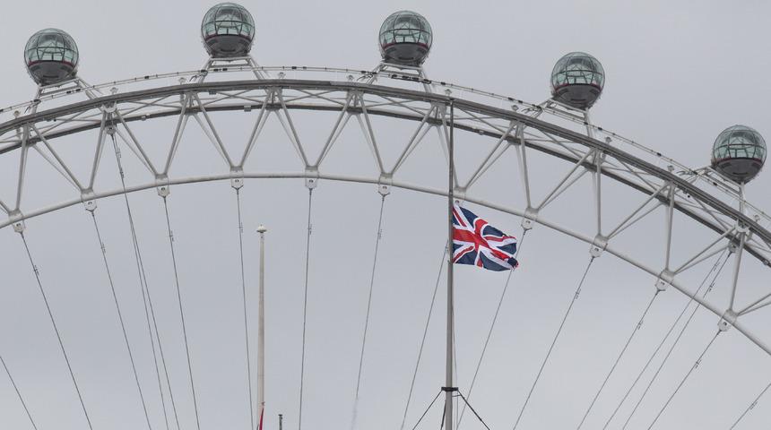 İngiliz Kraliyet ailesi Prens Philip'in ardından yas tutuyor