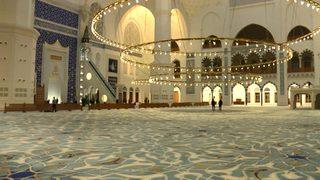 İstanbul'da ilk teravihte camiler boş kaldı