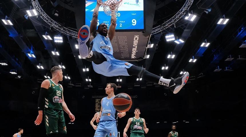 Zenit Euroleague'de çeyrek finale yükseldi