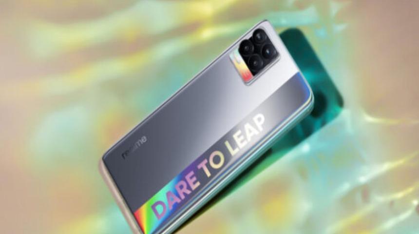 Realme 8 5G i&ccedil;in yeşil ışık yakıldı