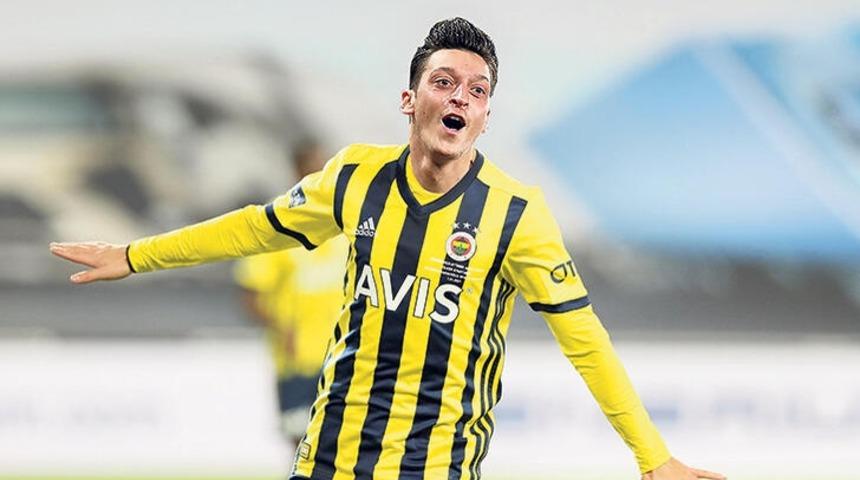 Mesut Özil Meksika'dan Necaxa kulübünü satın aldı