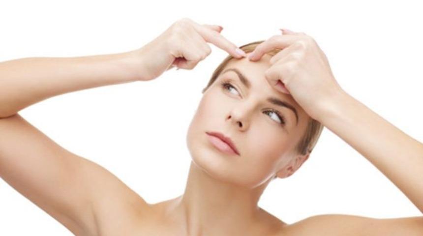 Sivilce patlatmak orucu bozar mı? Siyah nokta sıkmak abdest bozar mı? 