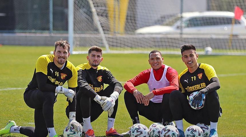 Son dakika haberi: Göztepe'de Titi sözleşmesini tek taraflı feshetti