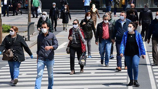 Kısıtlamalar geri mi geliyor? Bakan Koca tarihi duyurdu! Koronavirüs Bilim Kurulu kararları neler olacak?