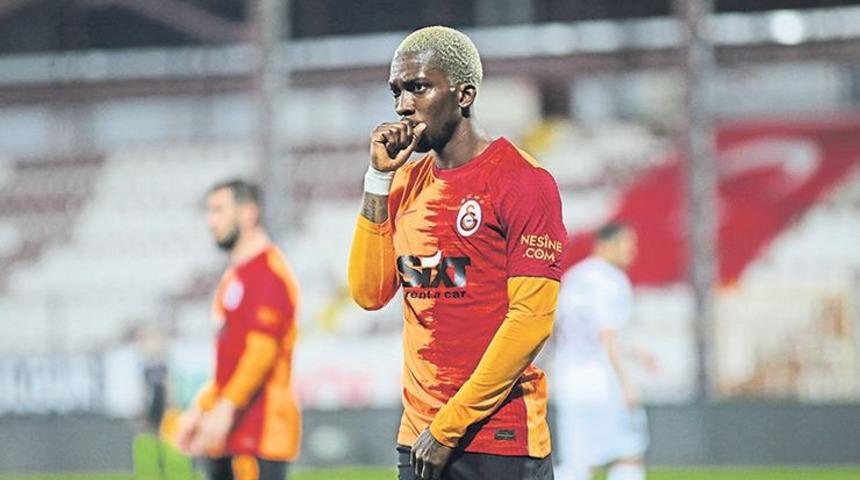 Galatasaray'a Henry Onyekuru'dan kötü haber