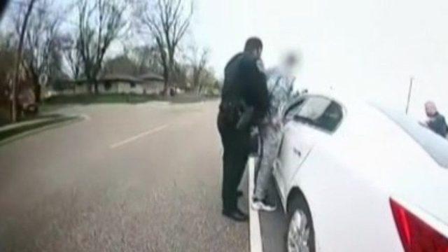 ABD'de siyahi genç Daunte Wright'ın ölümüne sebep olan polis ve şefi istifa etti